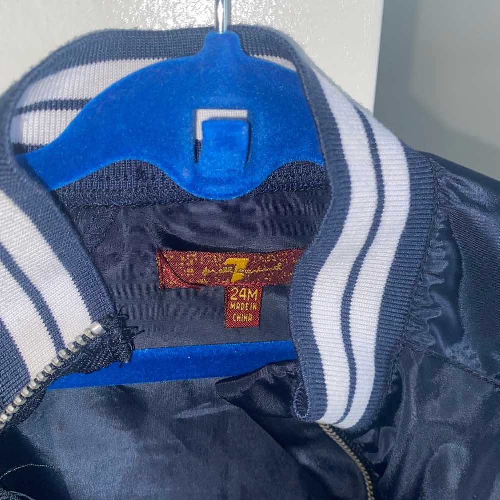 Jacket - Picture 2 of 3